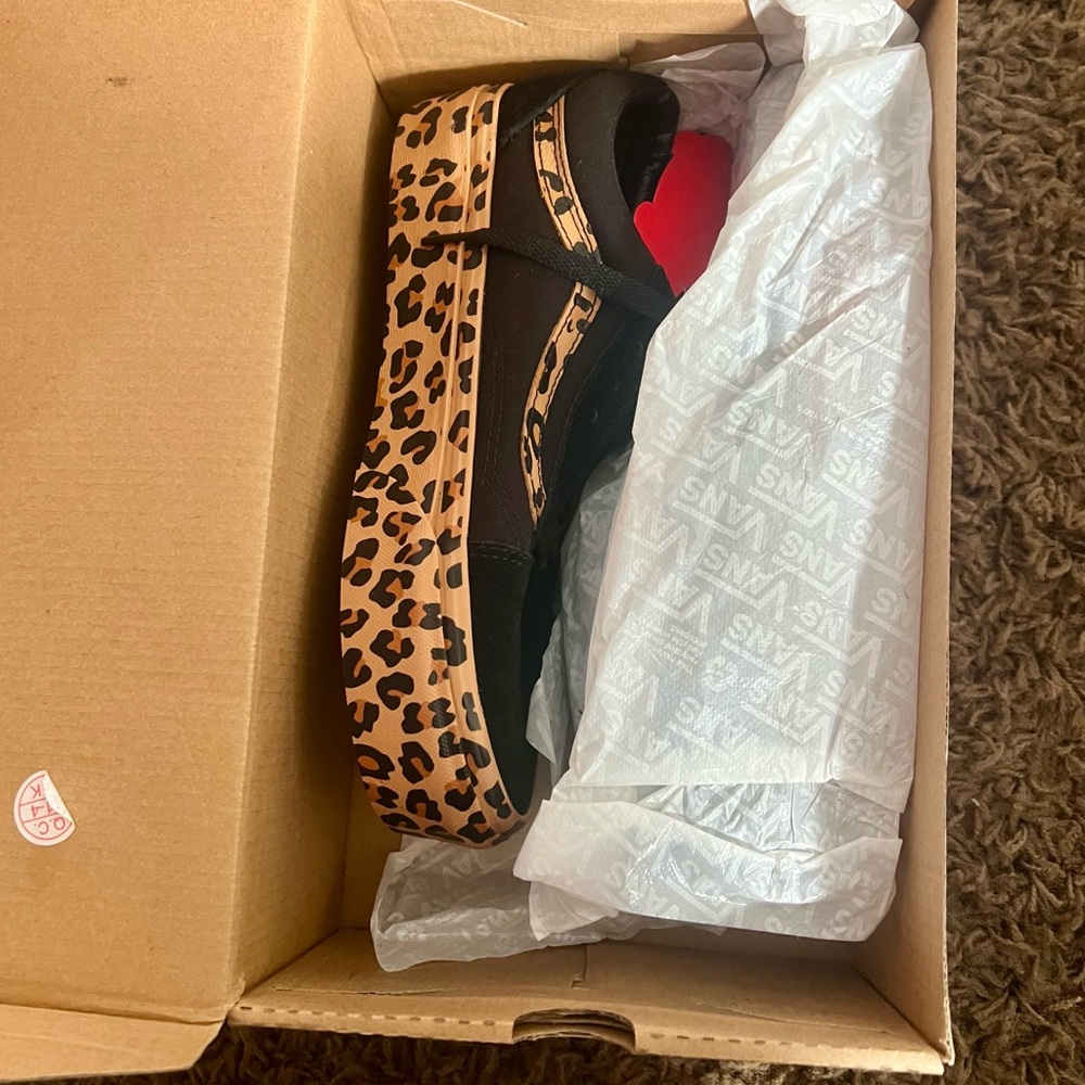 Vans Women's Platform Shoes - Black and Leopard Print